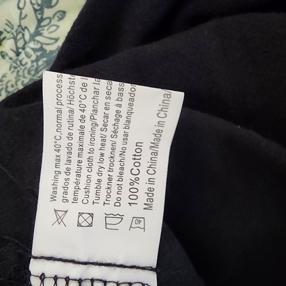 $6 If Bundled | 3/4 Linen Top | Black | Oversized Small - Picture 6 of 9